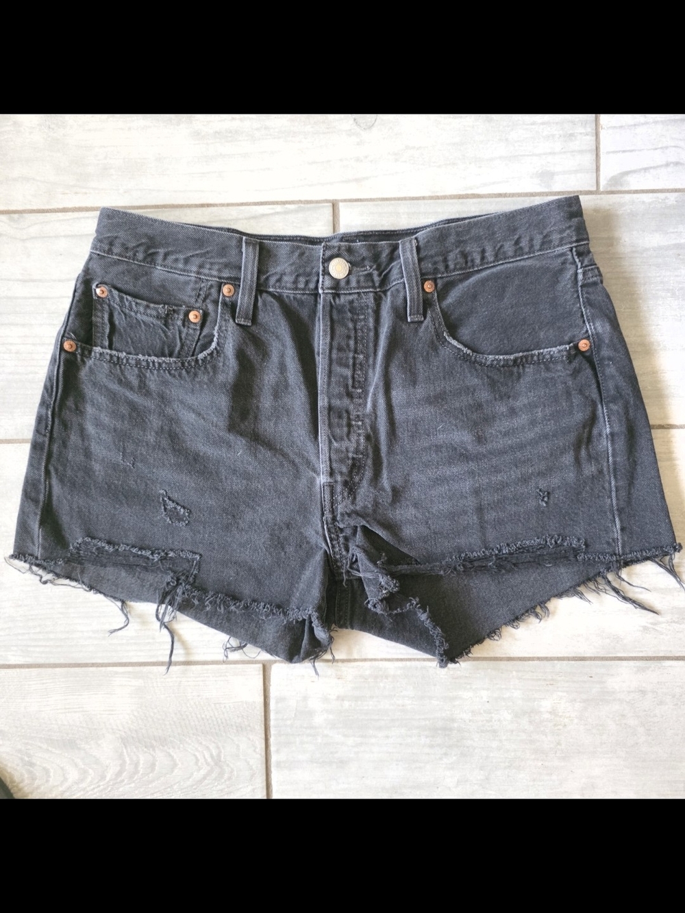 ✨️Levi’s✨️ Premium 501 Black Distressed High Rise Cutoff Denim Shorts W31 🖤